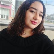 Opositora de auxiliar de administrativo que te ayudará a estudiar tus materias